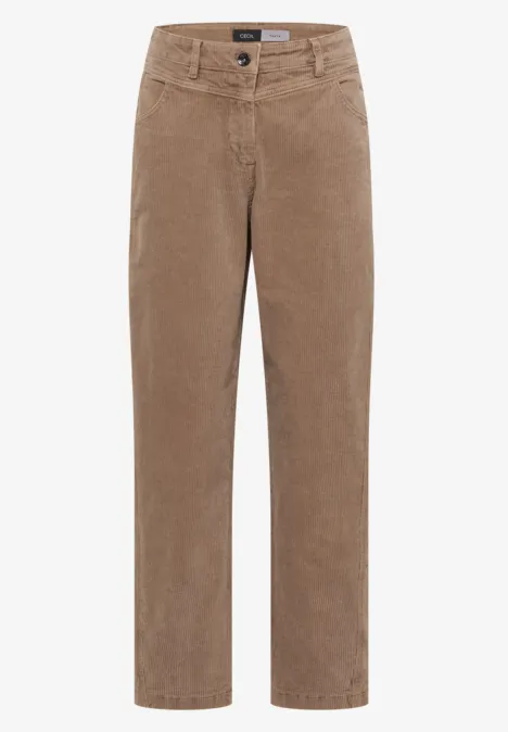Braune Cordhose mit geradem Schnitt und Knopfverschluss.
