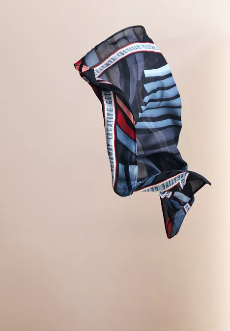 Foulard à motifs universal blue