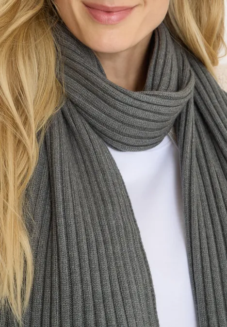 Strickschal pastel olive