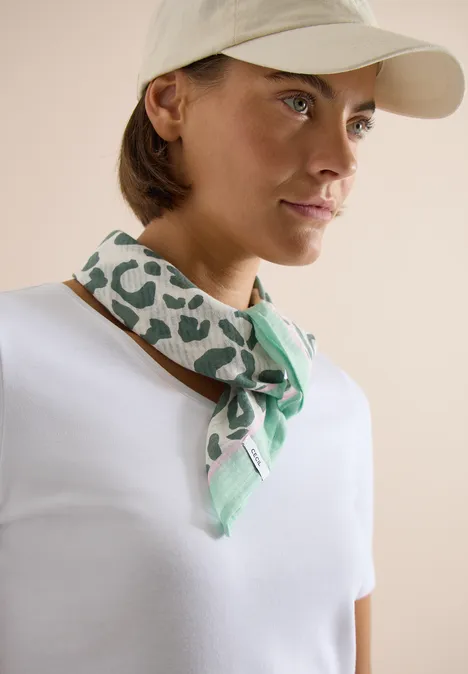 Bandana ze strukturą i nadrukiem leo macadamia beige Bandana ze strukturą i nadrukiem leo macadamia beige