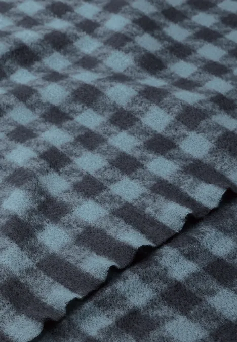 Przytulny szalik z frędzlami i wzorami dark navy blue Przytulny szalik z frędzlami i wzorami dark navy blue