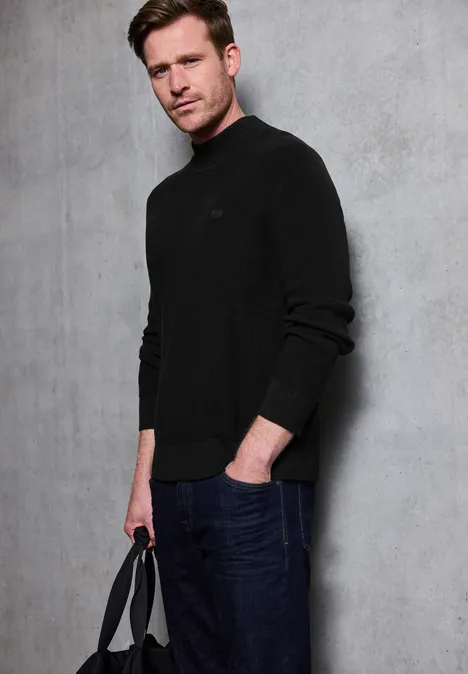 Pullover mit Stehkragen Black Pullover mit Stehkragen Black