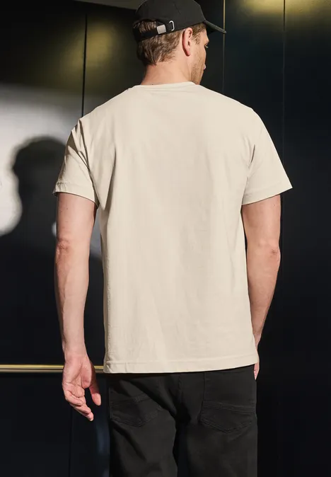 Basic T-shirt in effen kleur basic beige Basic T-shirt in effen kleur basic beige