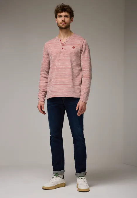 Henley shirt in een gemêleerde look faded red