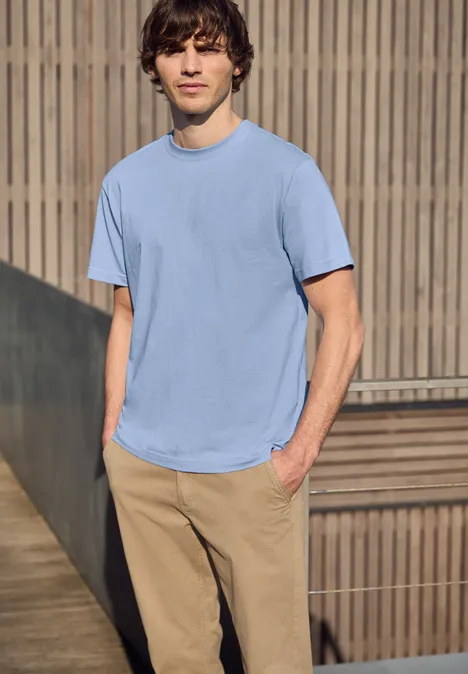 T-shirt basique en couleur unie beach blue