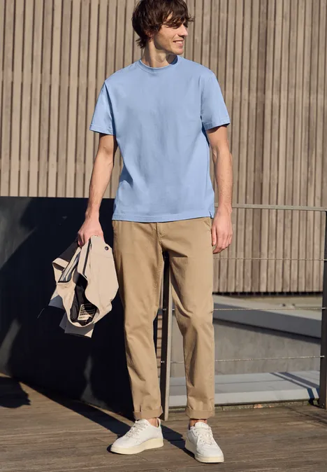 T-shirt basique en couleur unie beach blue