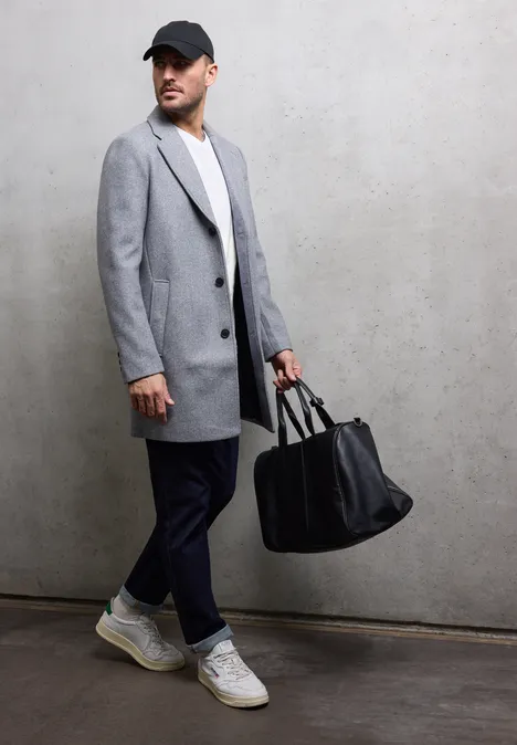 Basic V-Neck T-Shirt White