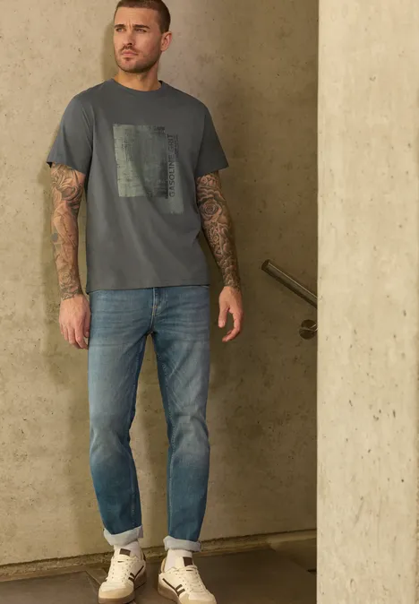 T-Shirt mit Frontprint oil grey T-Shirt mit Frontprint oil grey