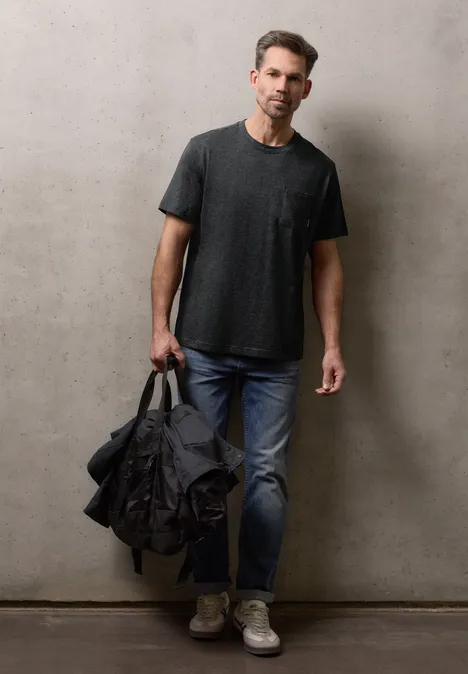 T-Shirt mit Brusttasche basic black T-Shirt mit Brusttasche basic black