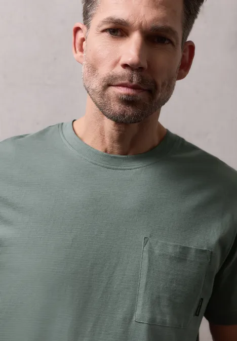 T-Shirt mit Brusttasche dusty mint T-Shirt mit Brusttasche dusty mint