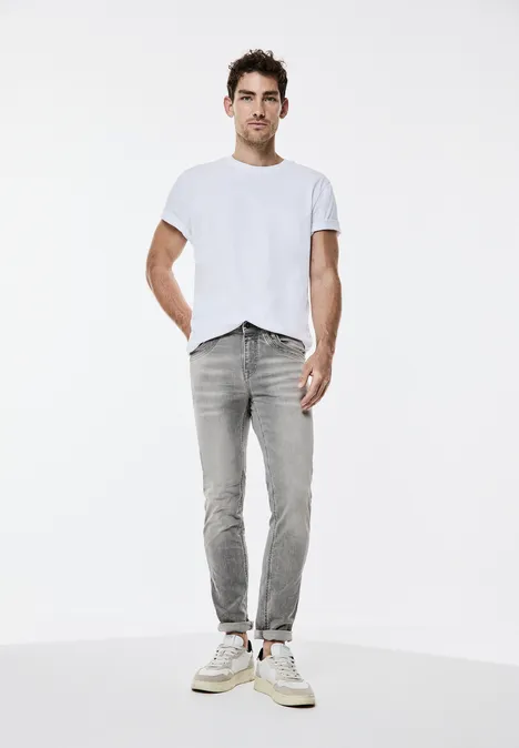 Jean coupe slim gris mid grey wash