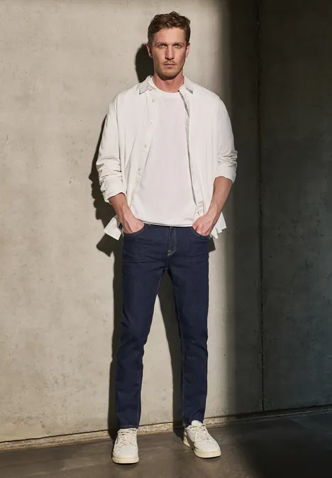 Jean coupe droite dark blue rinsed wash