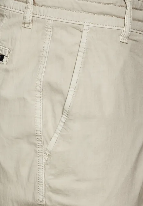 Leichte Baumwoll-Chino sandy shore