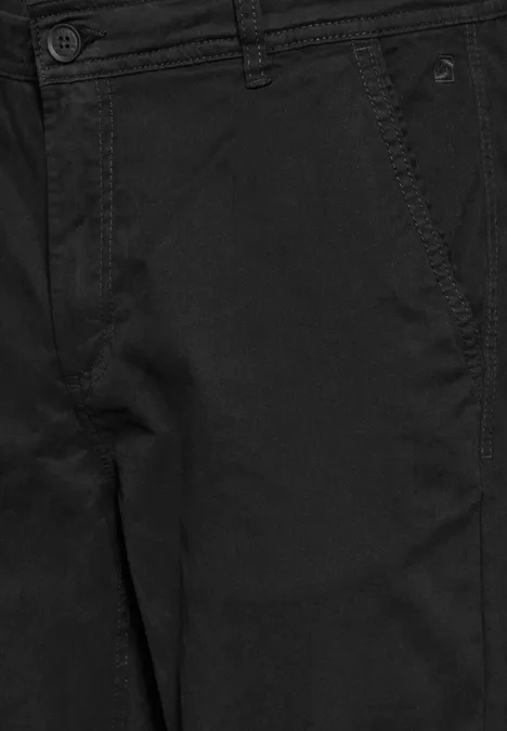 Klassische Chino Black