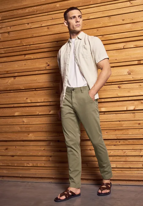 Klassische Chino almond brown