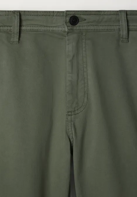 Klassische Chino deep olive green