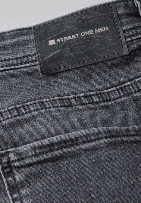 Jeans à la coupe régulière ice grey wash