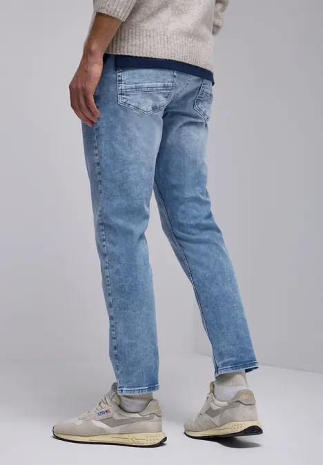 Jeans bleachés light blue wash