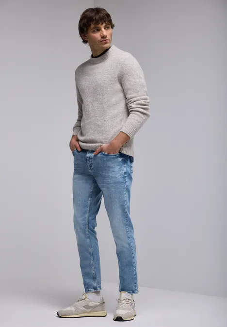 Jeans bleachés light blue wash