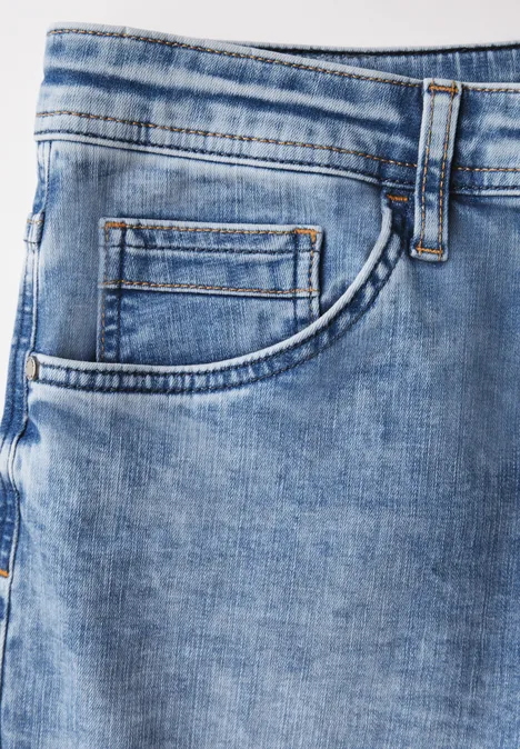 Jeans bleachés light blue wash