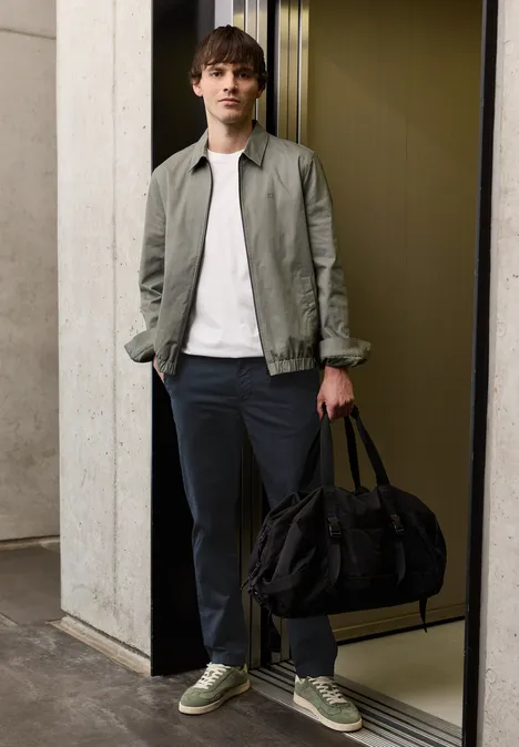 Chino avec ceinture stretch dark ink blue Chino avec ceinture stretch dark ink blue