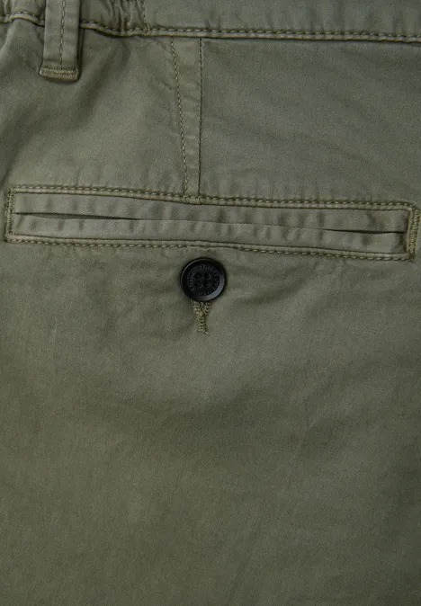 Chino avec ceinture stretch rustic green