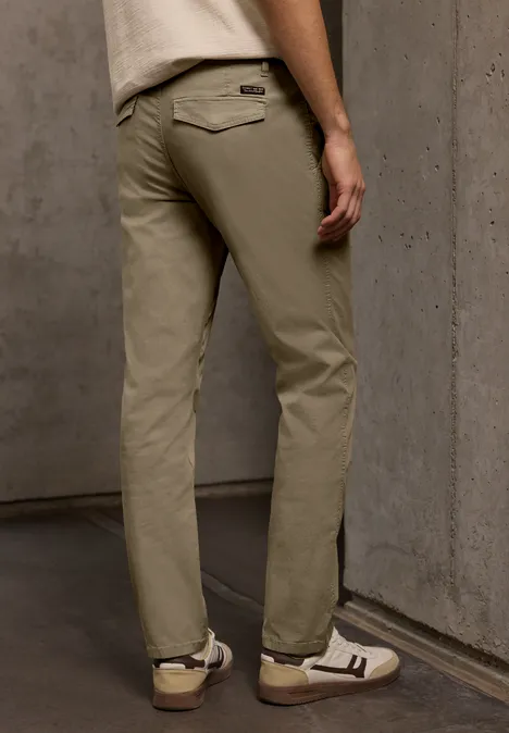 Chino ze strukturą warm sand