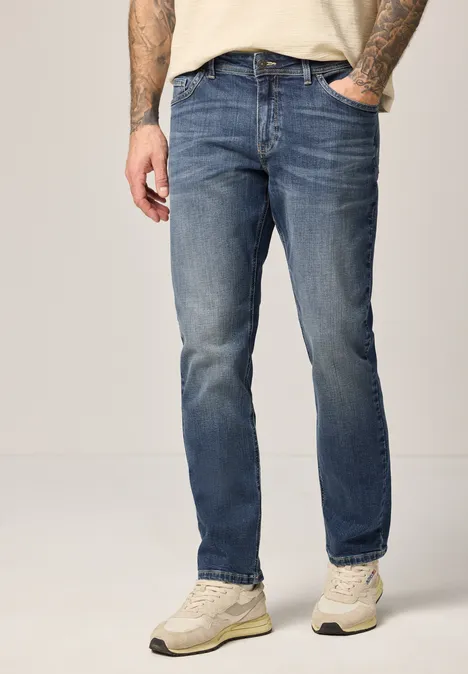 Straight Legs jeans in regular fit indigo blue random wash Straight Legs jeans in regular fit indigo blue random wash
