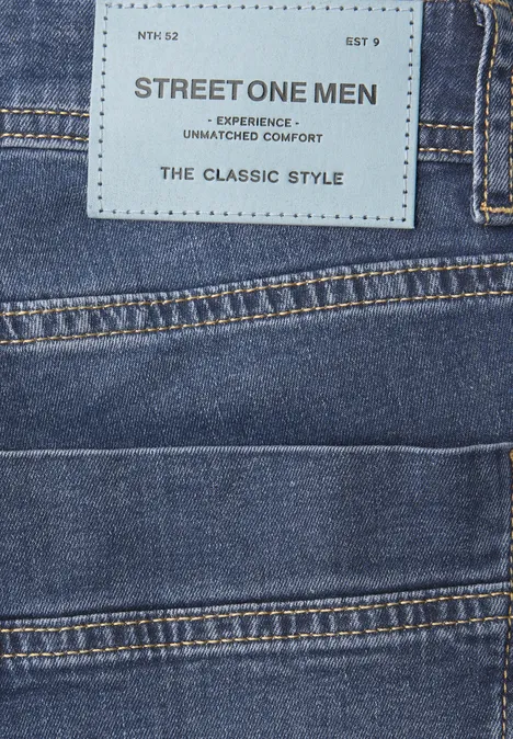 Slim Legs jeans in regular fit mid blue wash