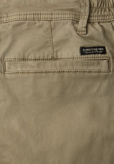 Chino Shorts im Regular Fit mit Flexbund warm sand