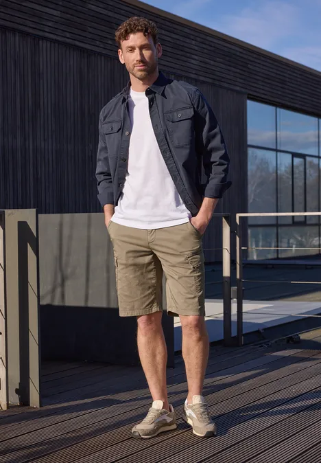 Bermuda im Regular Fit im Cargo-Look warm sand