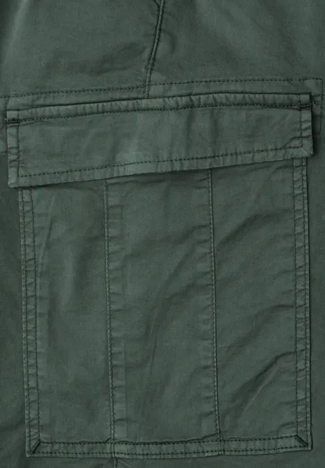 Bermuda im Regular Fit im Cargo-Look smoke green