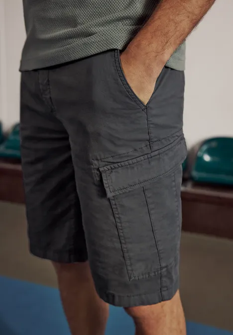 Bermuda im Regular Fit im Cargo-Look industrial grey