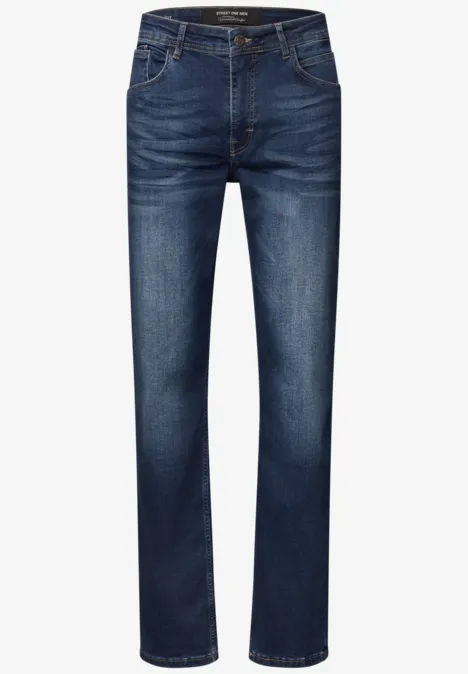 Dunkelblaue Jeans mit geradem Schnitt und klassischen Taschen.