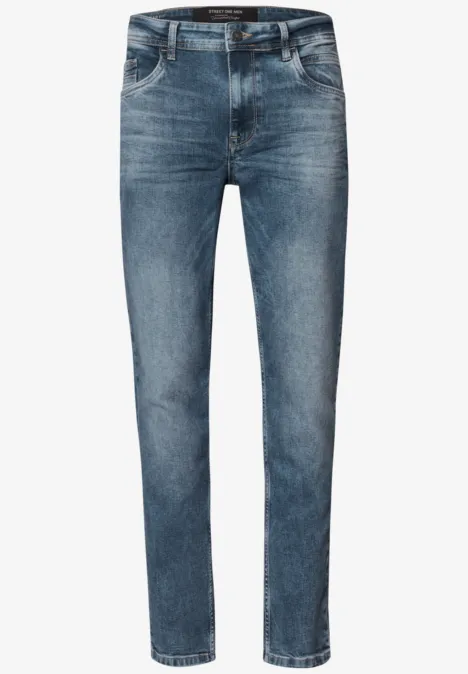 Blau-gewaschene Jeanshose mit geradem Schnitt und klassischem Five-Pocket-Design
