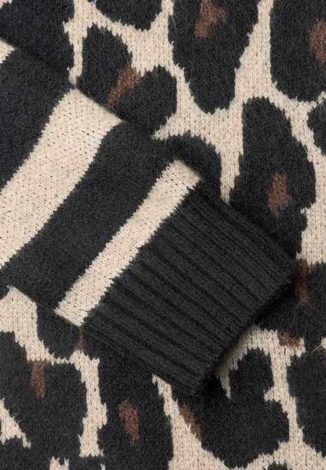 Trui met luipaardprint en gestreepte mouwen Black Nahaufnahme eines gestrickten Kleidungsstücks mit beigebraun-schwarzem Leopardenmuster und gestreiftem Bündchen.