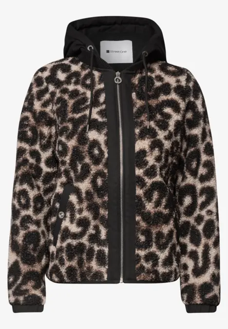 Kort teddy-fleece jasje met capuchon, ritssluiting en luipaardprint.