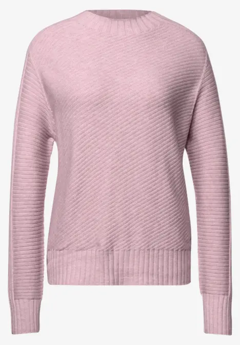 Rosa Strickpullover mit Rundhalsausschnitt und langen Ärmeln.