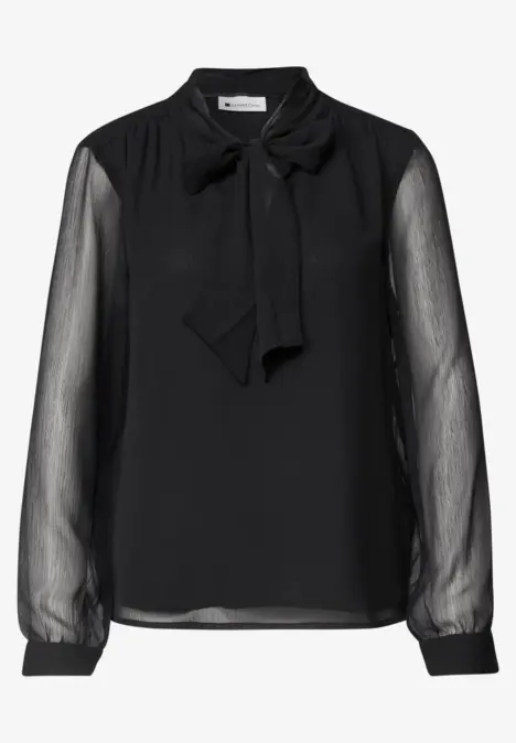 Schwarze Bluse mit transparenten Ärmeln und Schleifenkragen.