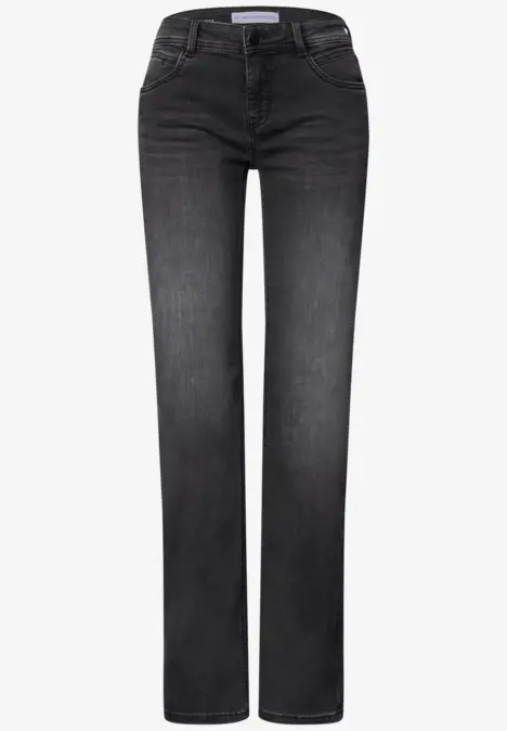 Schwarze, gerade geschnittene Jeans mit dezenter Waschung.