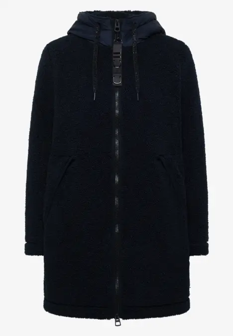 Schwarzer, mittellanger Teddy-Fleece-Mantel mit Kapuze, Reißverschluss und Eingrifftaschen.
