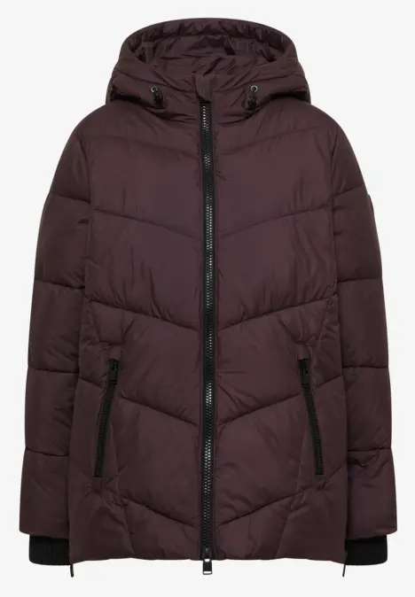 Dunkelviolette gesteppte Winterjacke mit Kapuze, Reißverschluss vorne und seitlichen Taschen.