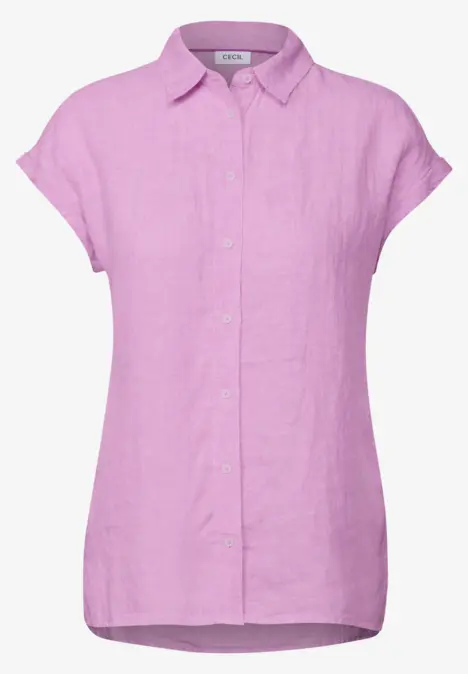 Rosa Leinenbluse mit kurzen Ärmeln und Knopfleiste.