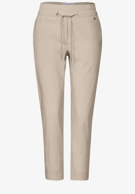 Beige Freizeithose mit Kordelzug und elastischem Bund.