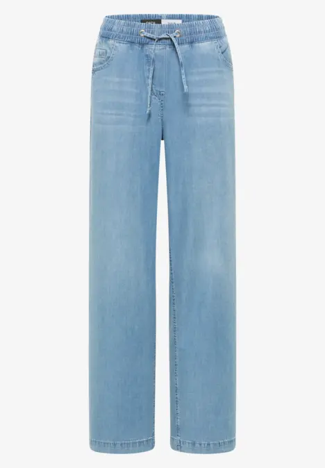 Hellblaue, weite Jeanshose mit Gummizug und Tunnelzug, lässig und bequem.