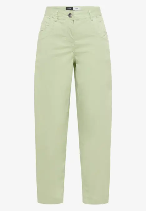 Helle pastellgrüne Hose mit geradem Schnitt, hohem Bund und Knopfverschluss.