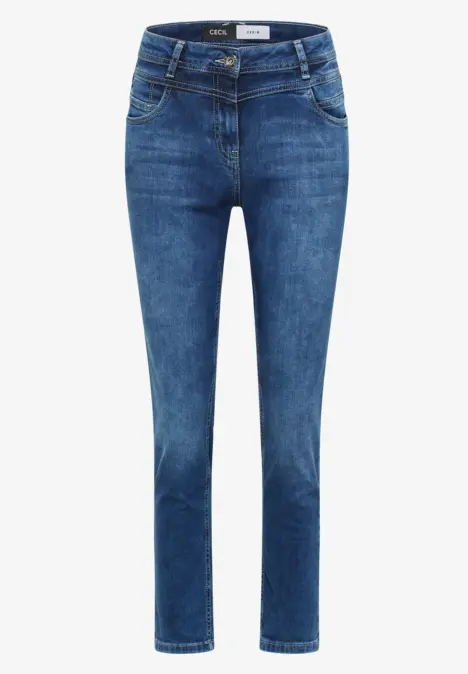 Blaue Damen-Jeans mit geradem Schnitt und klassischen Taschen.