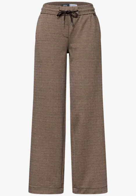 Braune, locker sitzende, weite Hose mit Tunnelzugbund und feinem Strukturmuster, ideal für die Freizeit.