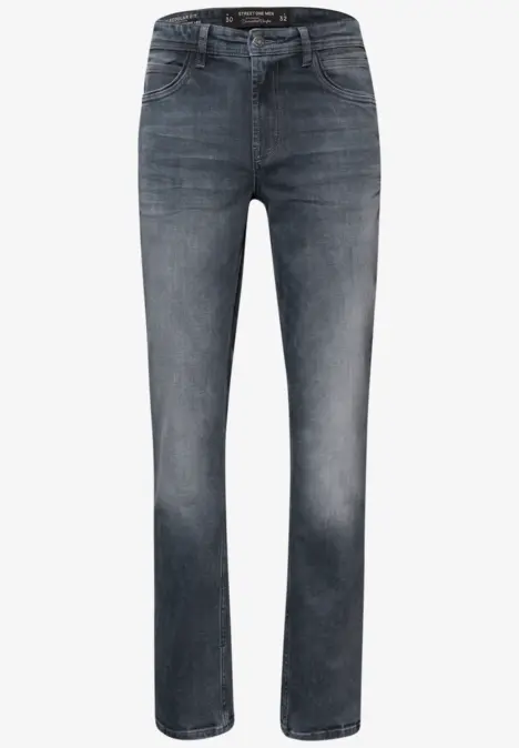 Ein Paar mittelgrauer Straight-Fit-Jeans mit dezenter Waschung.