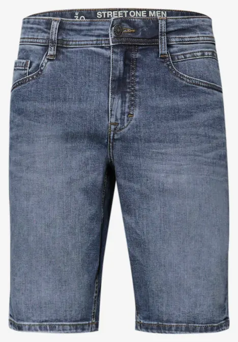 Donkerblauwe heren spijkershorts met vijf zakken en rechte pasvorm.